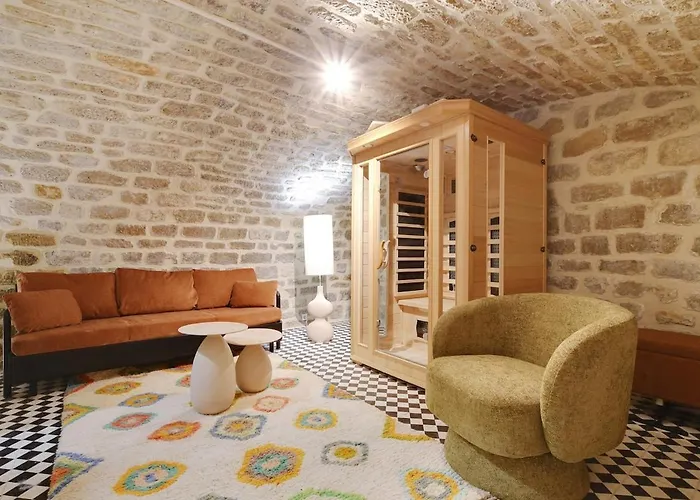 Апартаменты La Petite Maison Du Marais Avec Sauna