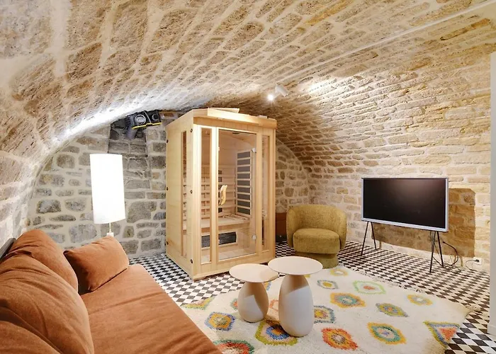 La Petite Maison Du Marais Avec Sauna Апартаменты *